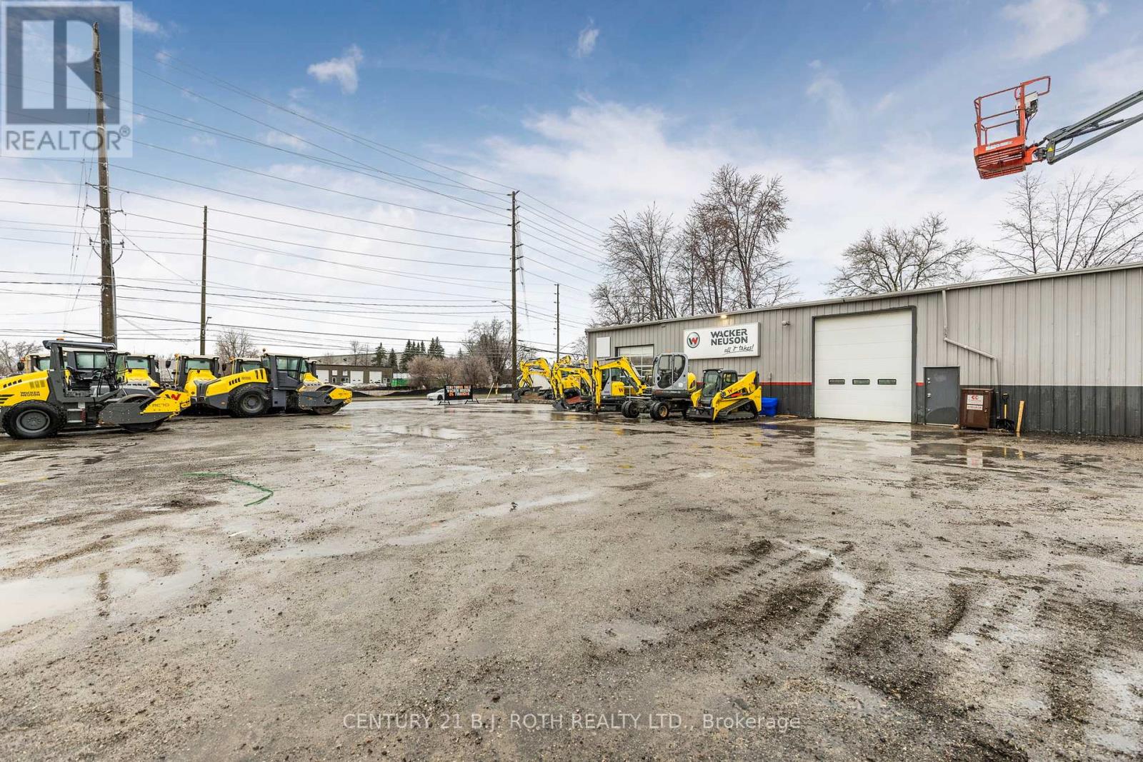 9 Ferndale Drive N, Barrie, Ontario  L4N 9V3 - Photo 8 - S12072615