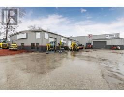 9 FERNDALE DRIVE N