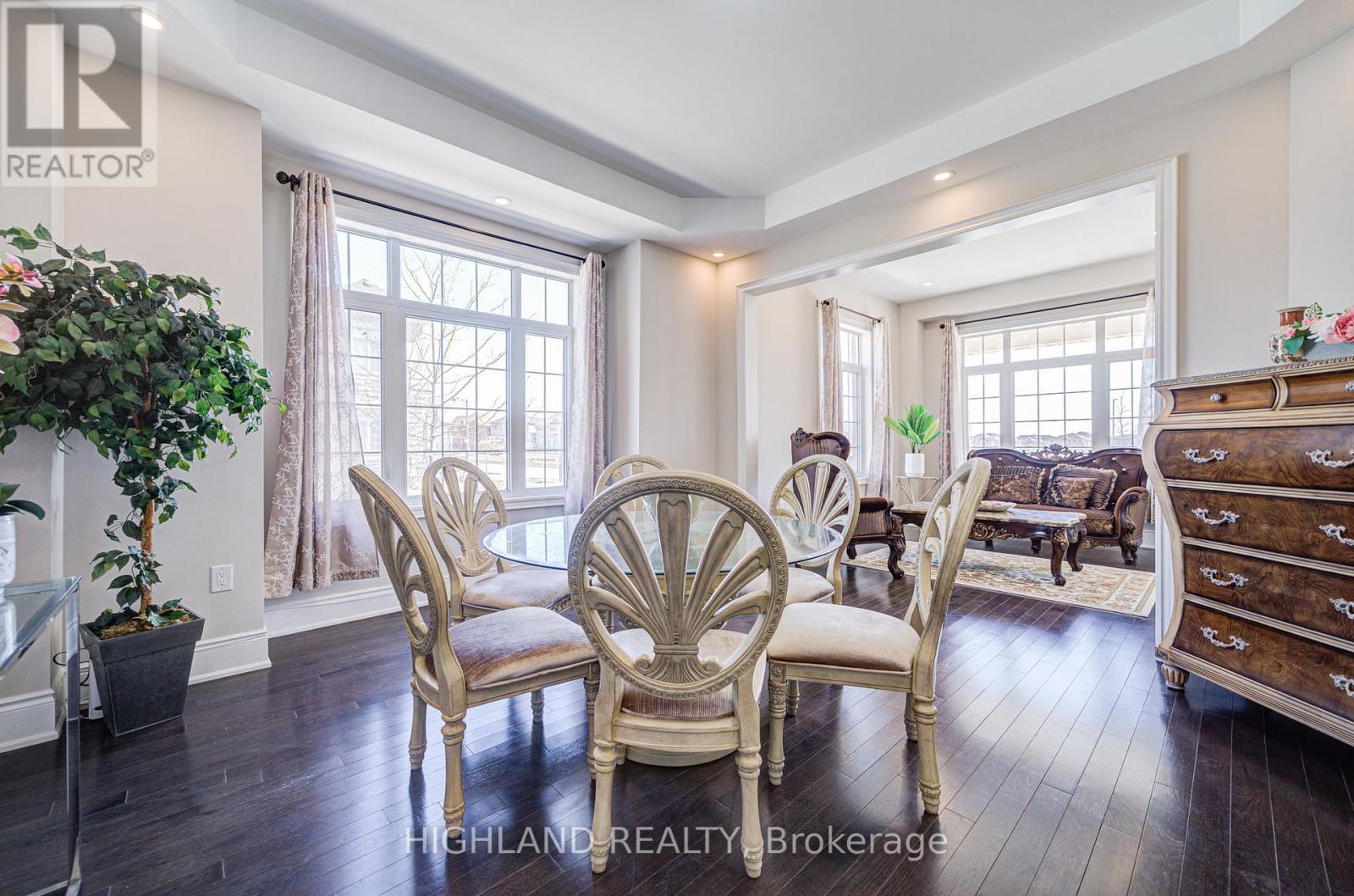 425 Threshing Mill Boulevard, Oakville, Ontario  L6H 0T4 - Photo 16 - W12072539