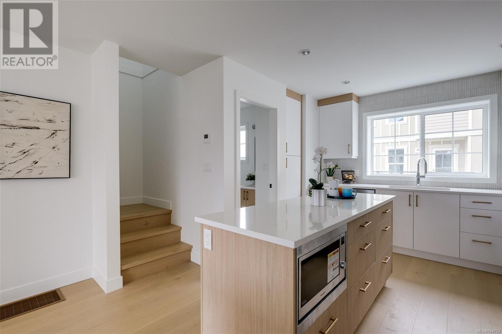 Unit 1 3907 Cedar Hill Rd, Saanich, British Columbia  V8P 3Z8 - Photo 10 - 994753
