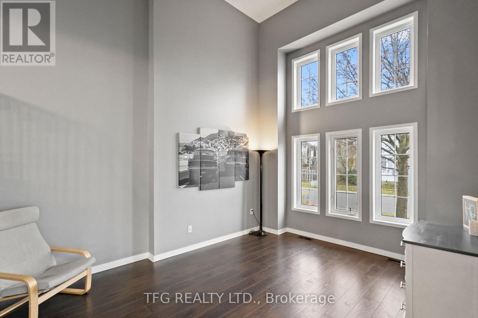 Property at 1360 DUMONT STREET image 4