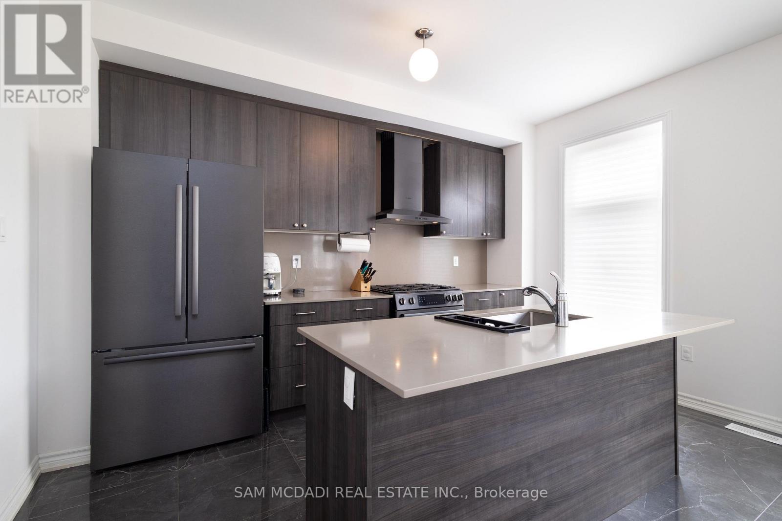 Property at 26 SAM BATTAGLIA CRESCENT image 5