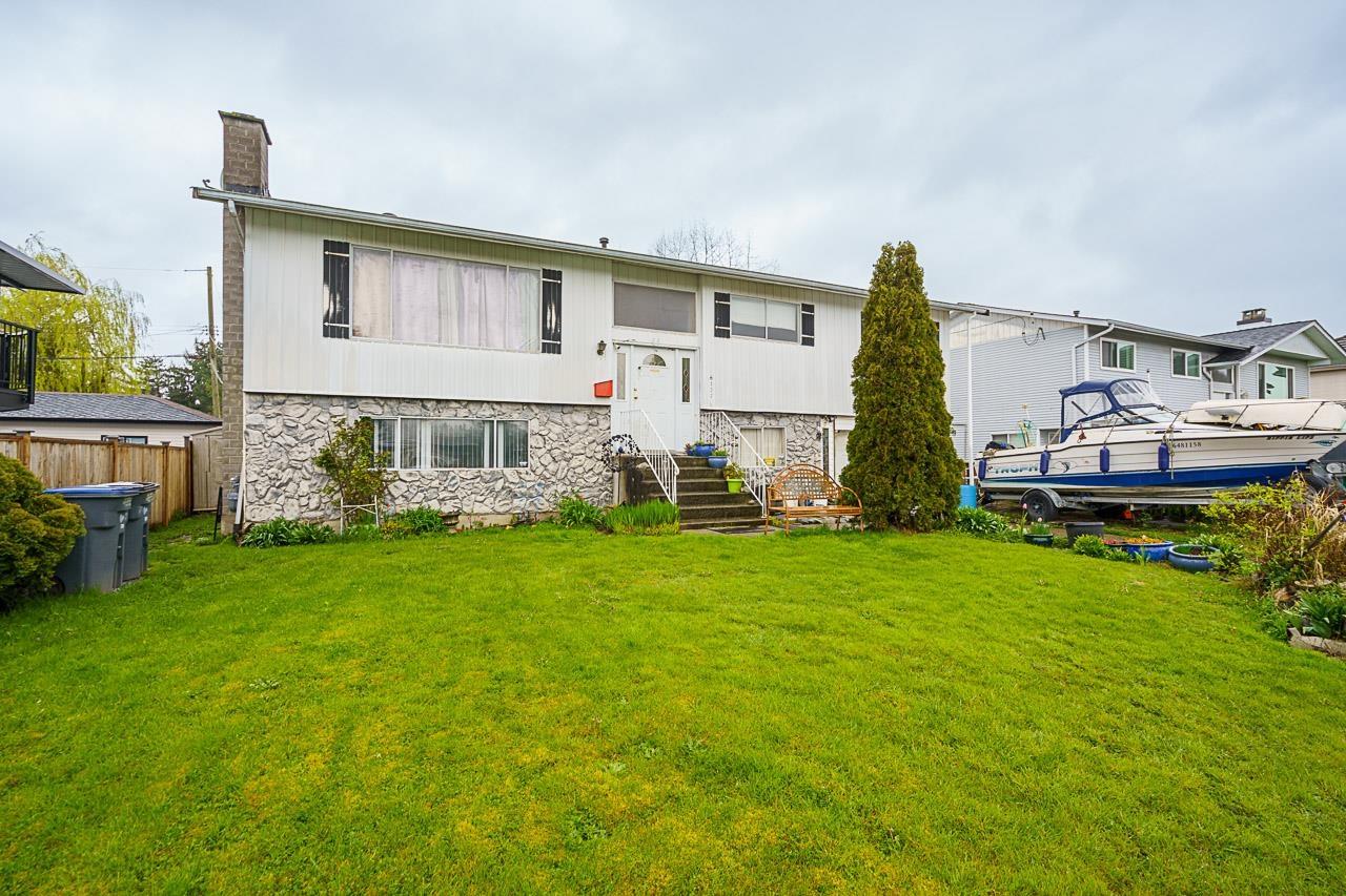 Property at 6177 175B STREET image 2