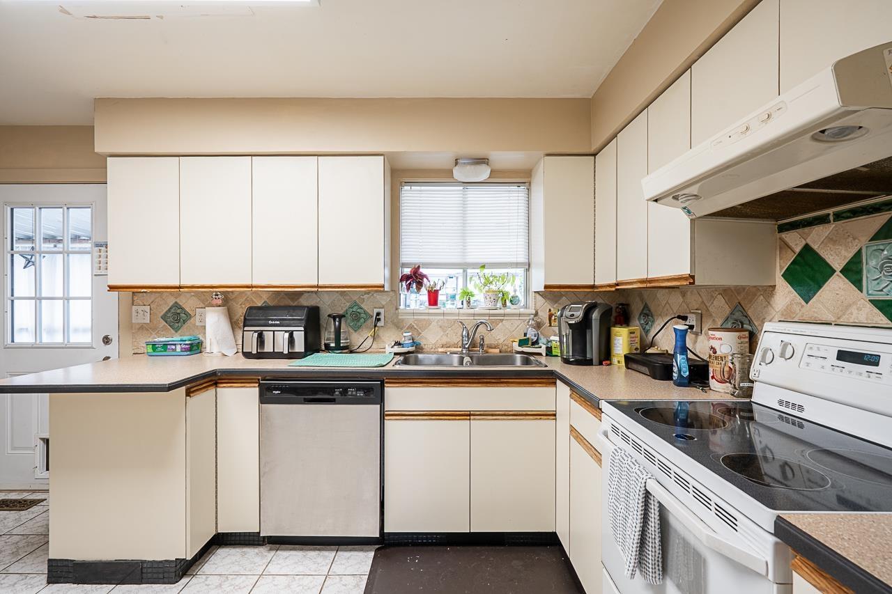 6177 175b Street, Surrey, British Columbia  V3S 4C1 - Photo 8 - R2988228