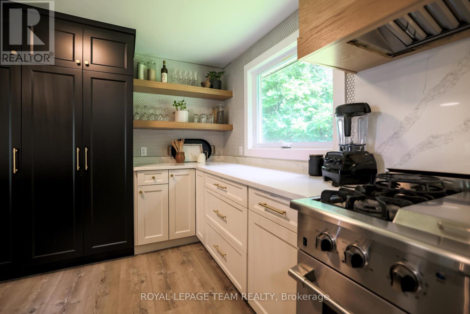 551 Little Rideau Lake Road, Rideau Lakes, Ontario  K0G 1V0 - Photo 10 - X12072760