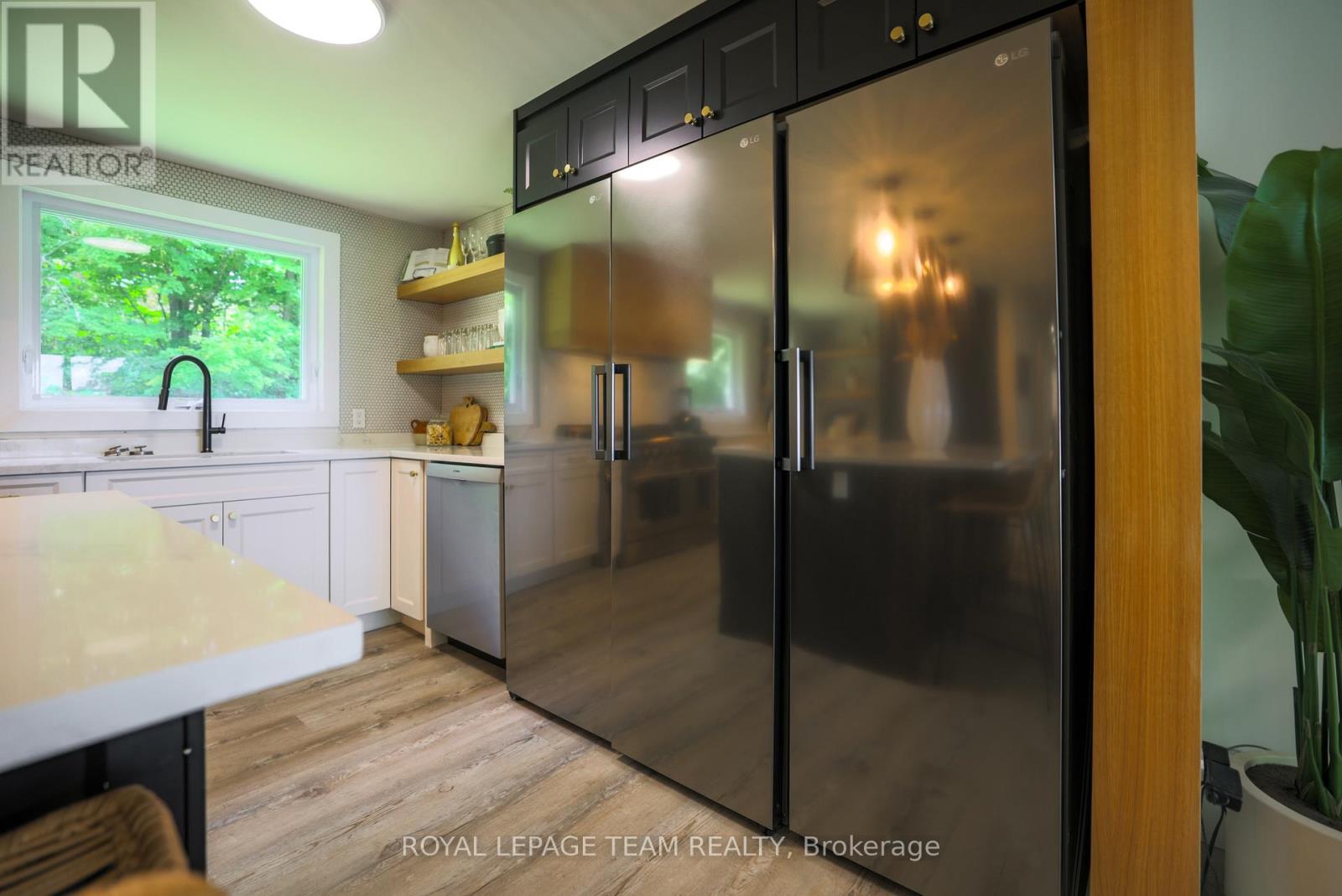 551 Little Rideau Lake Road, Rideau Lakes, Ontario  K0G 1V0 - Photo 9 - X12072760