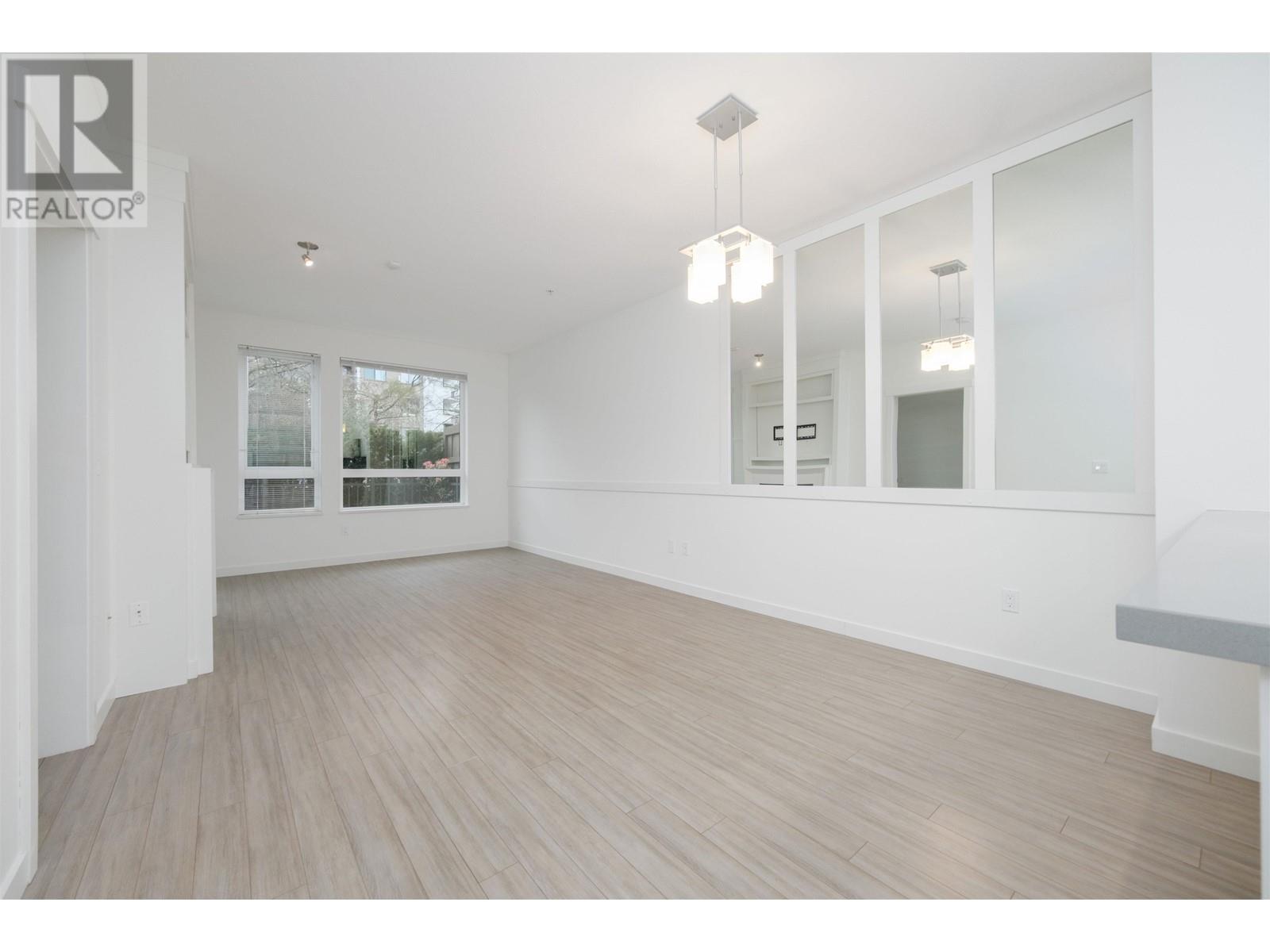 106 717 Chesterfield Avenue, North Vancouver, British Columbia  V7M 3L8 - Photo 2 - R2987241