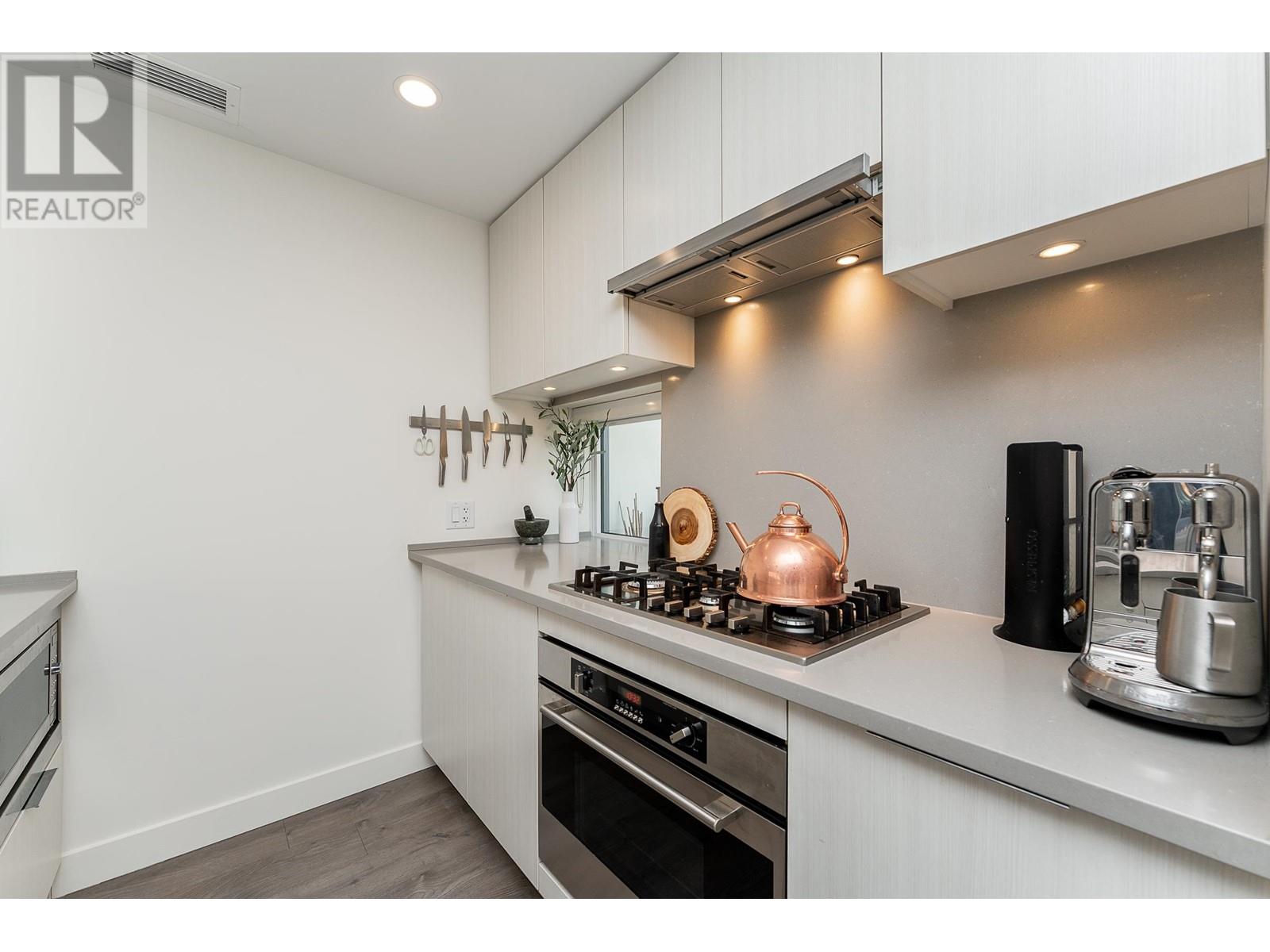 Th2 4465 Juneau Street, Burnaby, British Columbia  V5C 0L8 - Photo 11 - R2988449