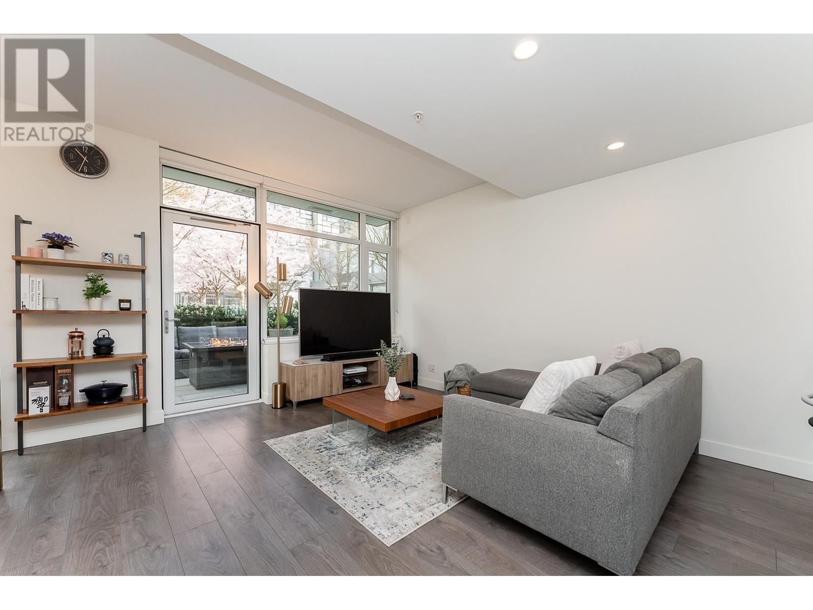 Th2 4465 Juneau Street, Burnaby, British Columbia  V5C 0L8 - Photo 3 - R2988449