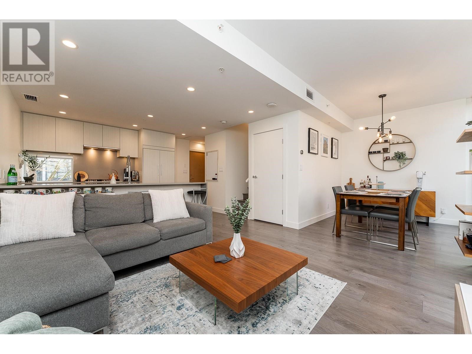 Th2 4465 Juneau Street, Burnaby, British Columbia  V5C 0L8 - Photo 4 - R2988449