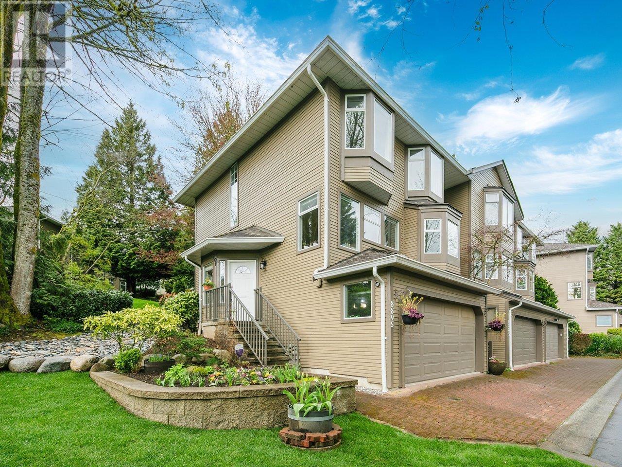 8895 FINCH COURT, burnaby, British Columbia