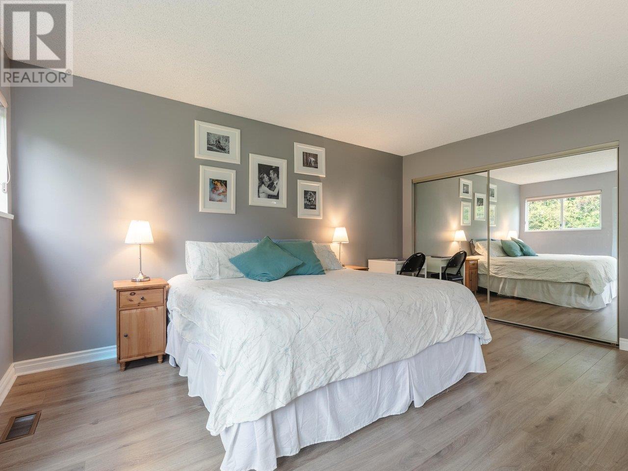 8895 Finch Court, Burnaby, British Columbia  V5A 4K6 - Photo 16 - R2988459