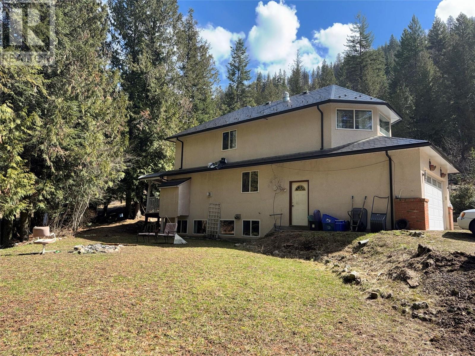 2300 Old Salmo Road, Fruitvale, British Columbia  V0G 1L0 - Photo 53 - 10342544