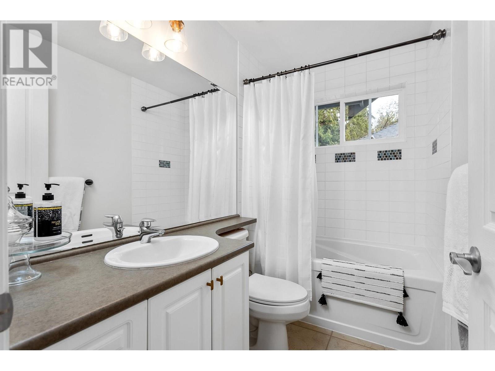 3293 Canterbury Lane, Coquitlam, British Columbia  V3B 8E6 - Photo 29 - R2988435