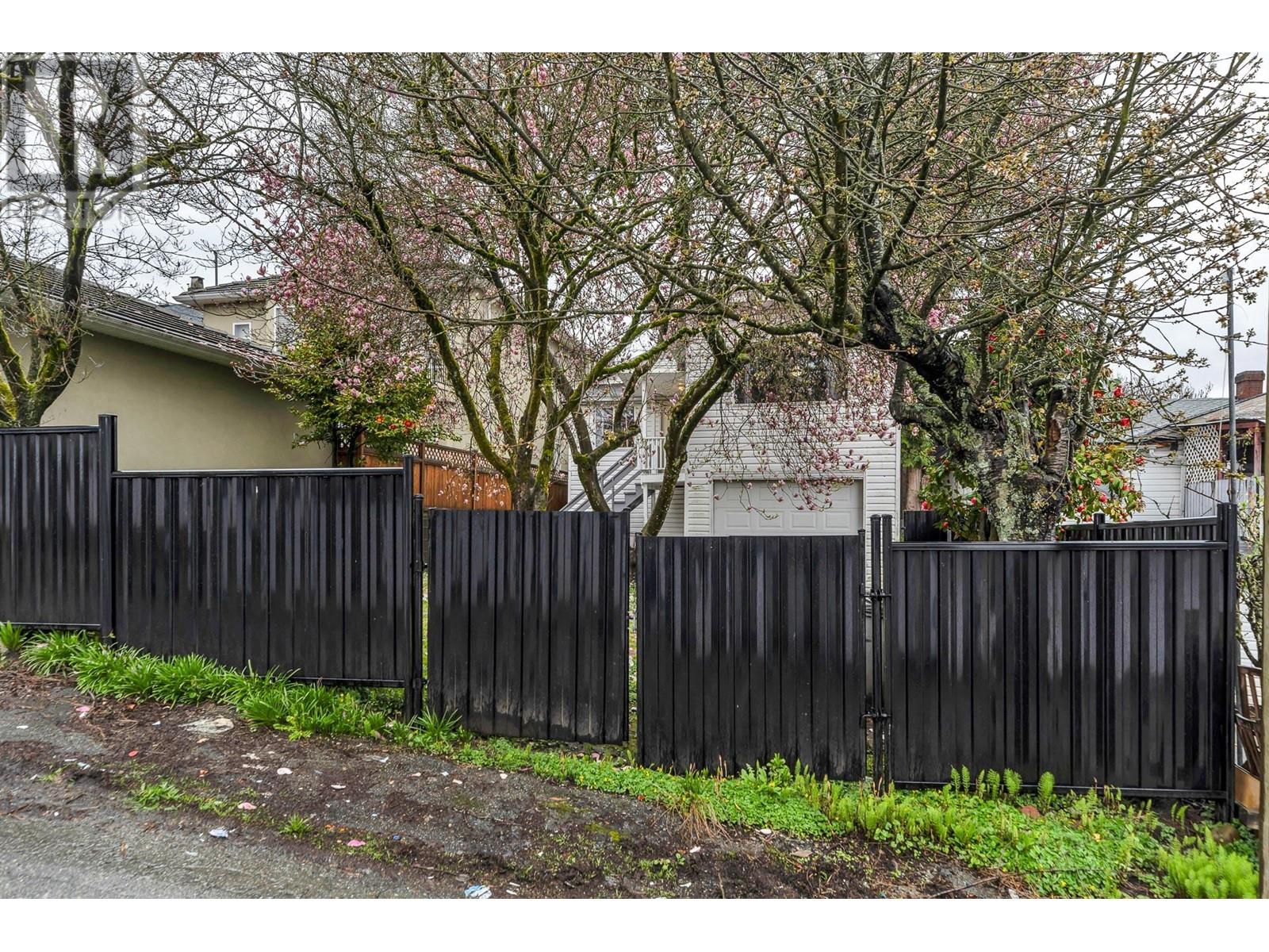 3242 Venables Street, Vancouver, British Columbia  V5K 2S6 - Photo 34 - R2988443