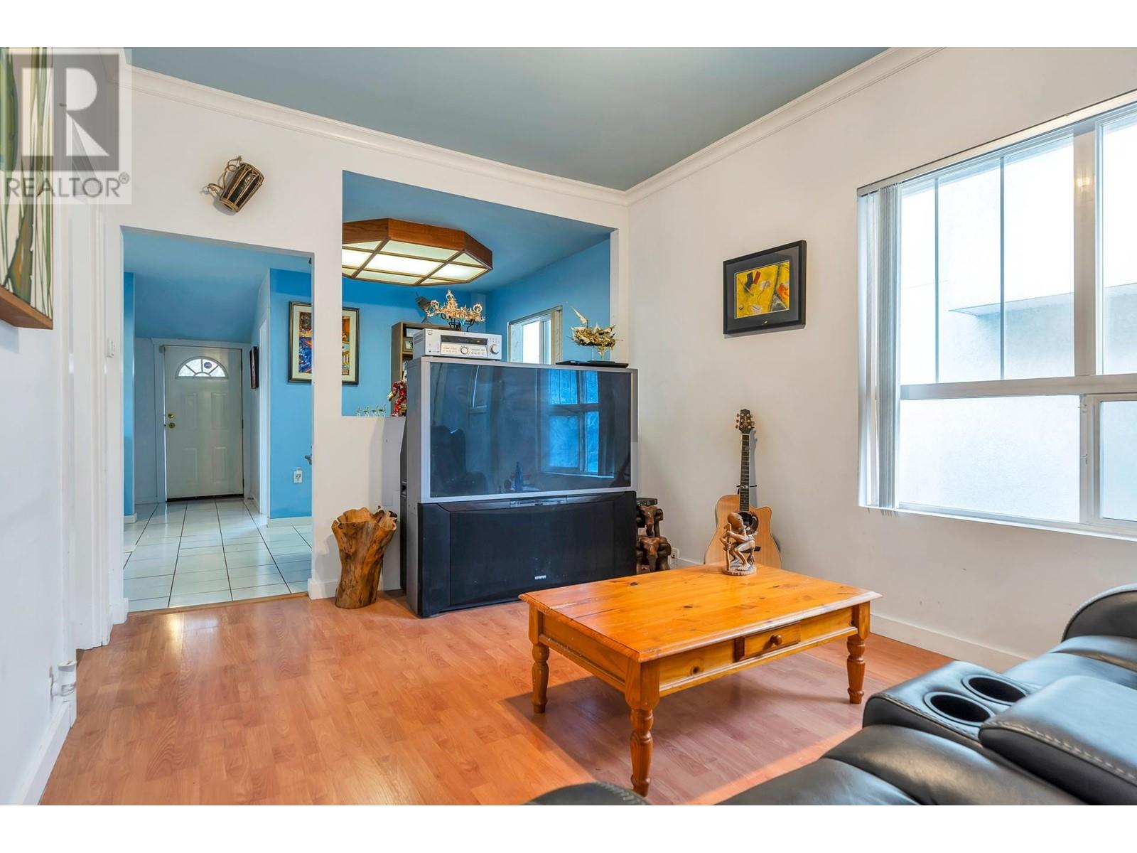 Property at 3242 VENABLES STREET image 4