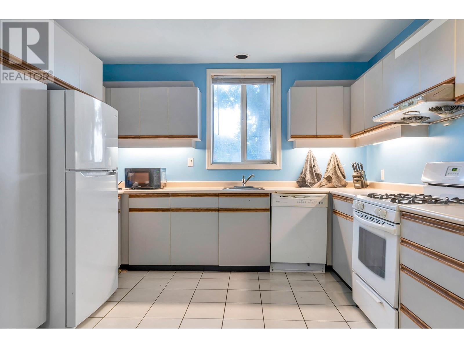 3242 Venables Street, Vancouver, British Columbia  V5K 2S6 - Photo 7 - R2988443