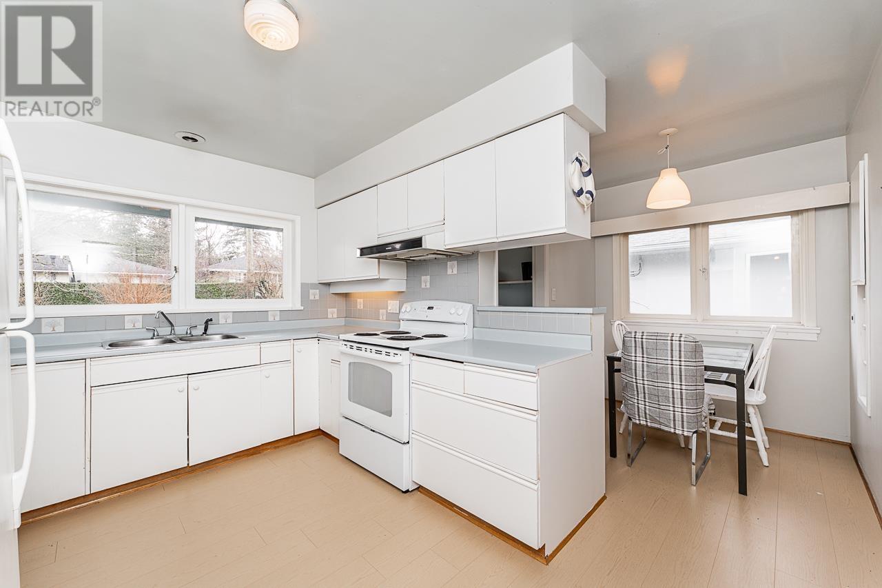 4922 Queensland Road, Vancouver, British Columbia  V6T 1G4 - Photo 11 - R2988479
