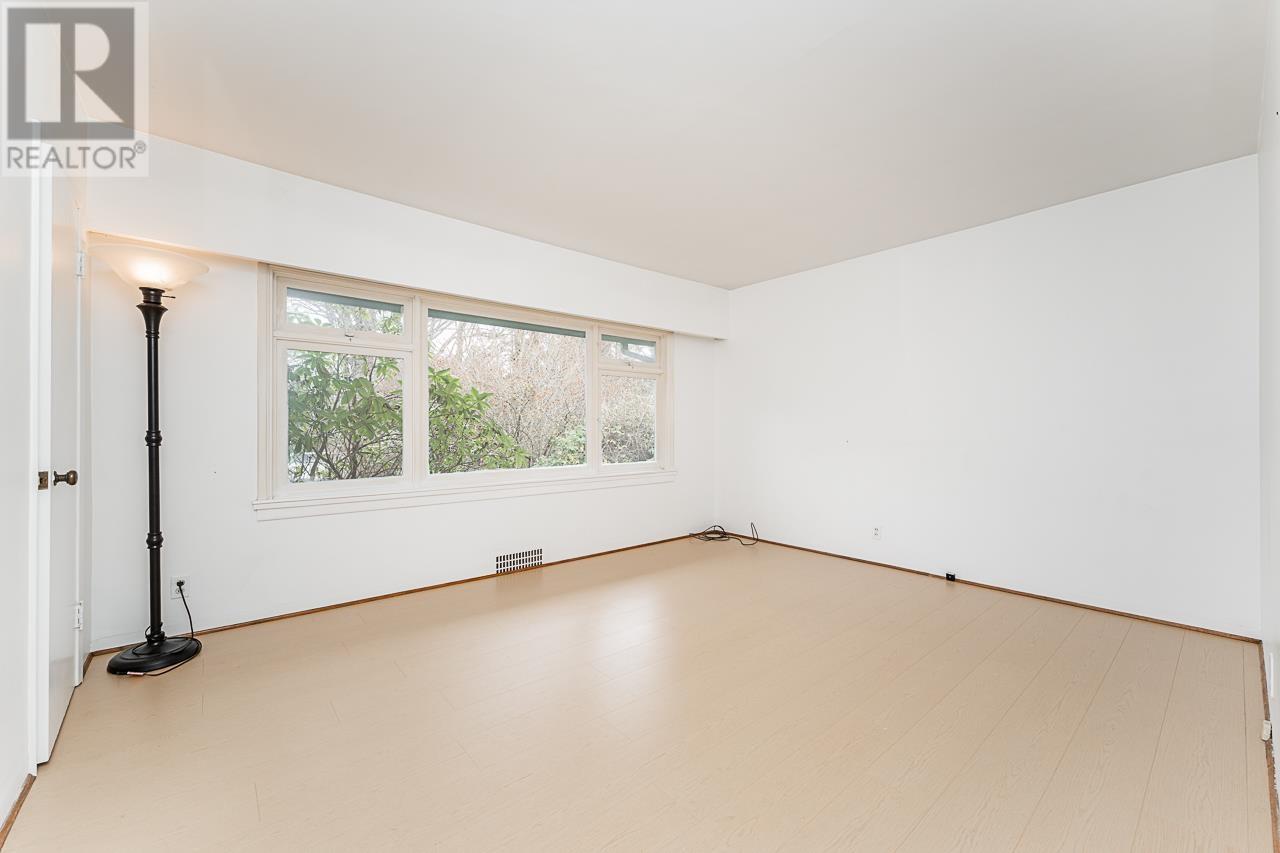 4922 Queensland Road, Vancouver, British Columbia  V6T 1G4 - Photo 17 - R2988479
