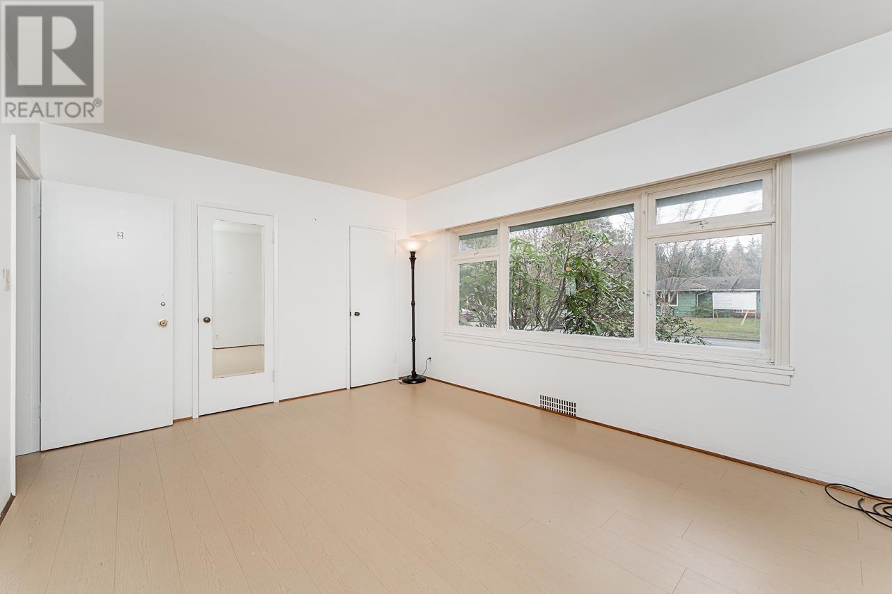 4922 Queensland Road, Vancouver, British Columbia  V6T 1G4 - Photo 18 - R2988479