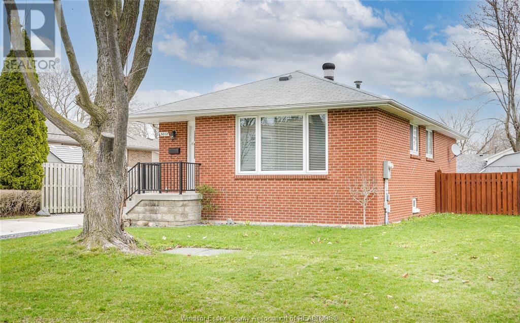 Property at 3012 GRANDVIEW STREET image 3