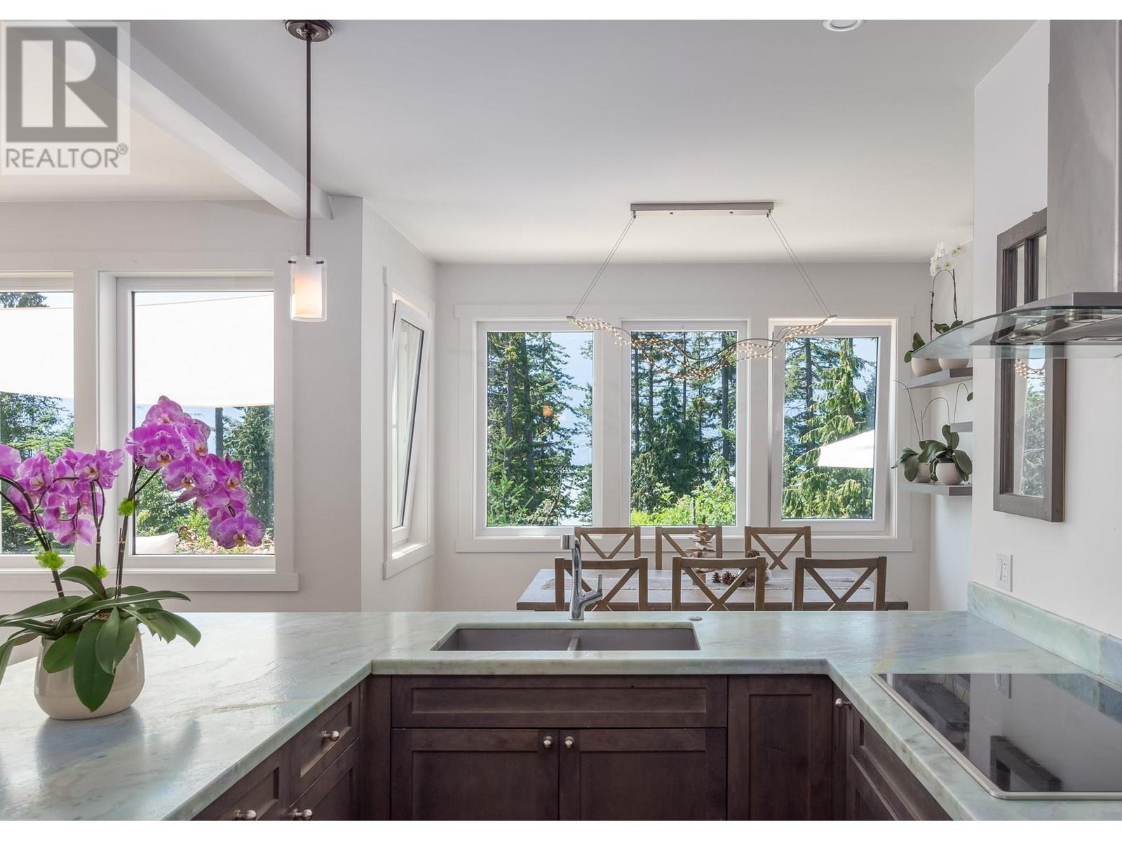 679 Copper Drive, Britannia Beach, British Columbia  V0N 1J0 - Photo 4 - R2987884