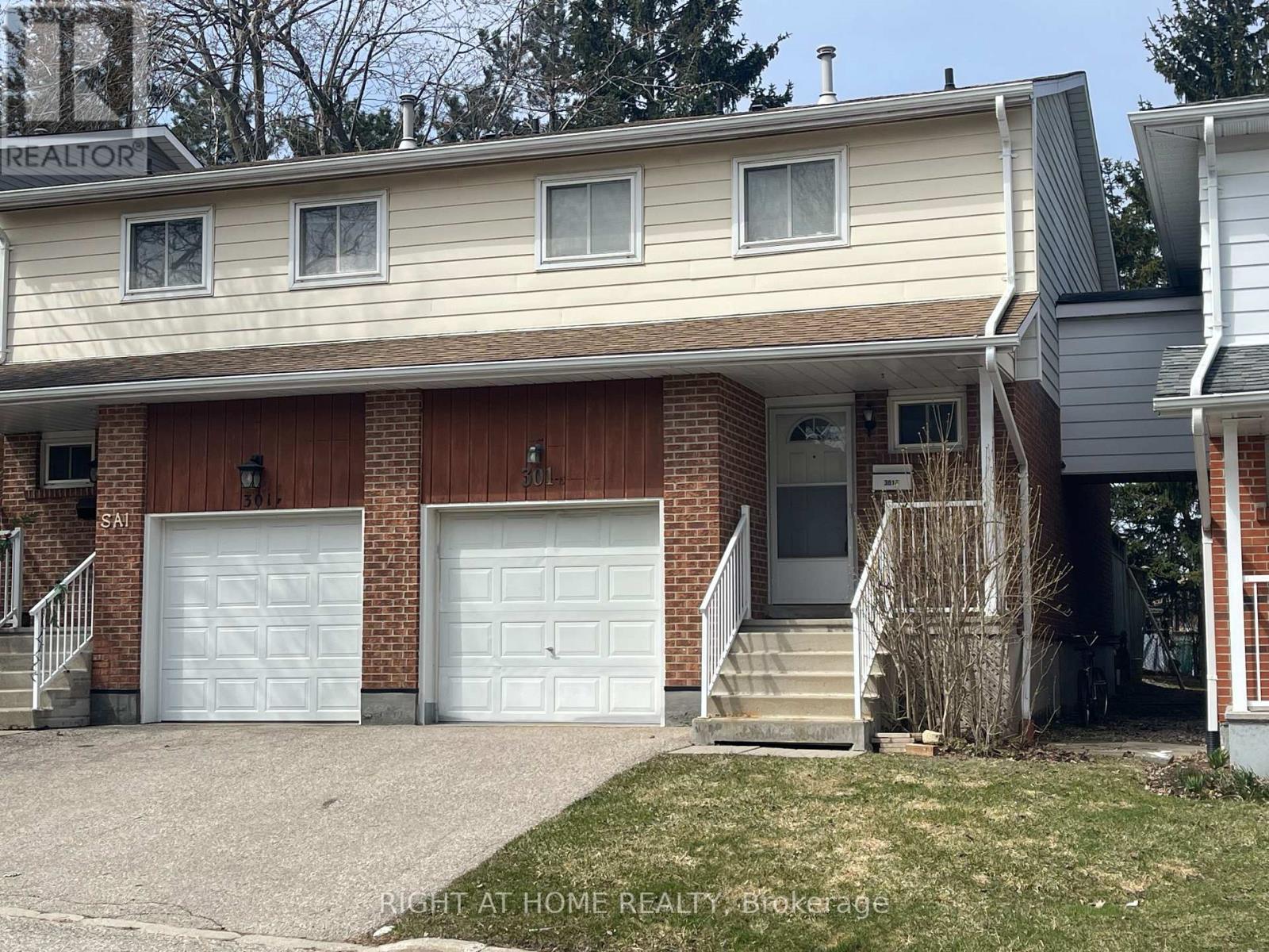 Property at 301E BLUEVALE STREET N image 1