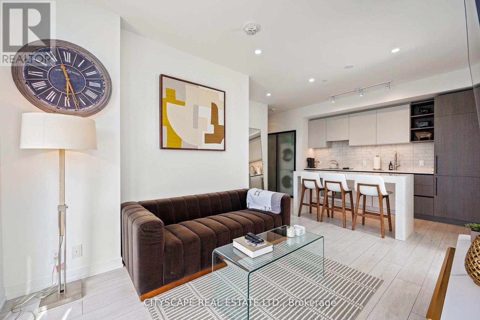 1802 - 55 Mercer Street S, Toronto, Ontario  M5V 1H2 - Photo 1 - C12072752