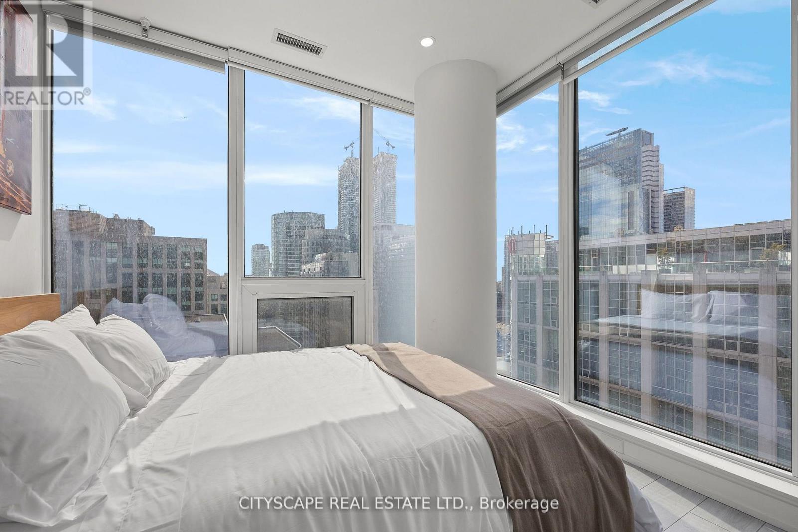 1802 - 55 Mercer Street S, Toronto, Ontario  M5V 1H2 - Photo 11 - C12072752