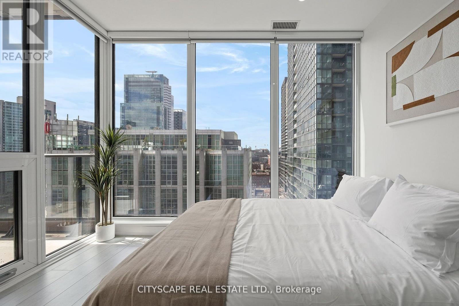 1802 - 55 Mercer Street S, Toronto, Ontario  M5V 1H2 - Photo 4 - C12072752