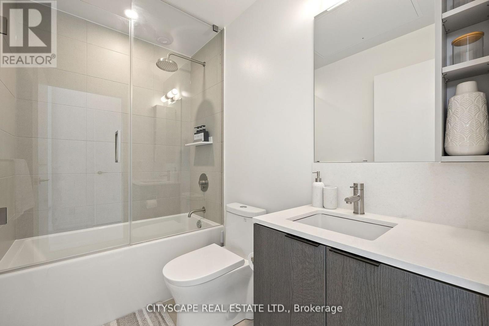 1802 - 55 Mercer Street S, Toronto, Ontario  M5V 1H2 - Photo 5 - C12072752
