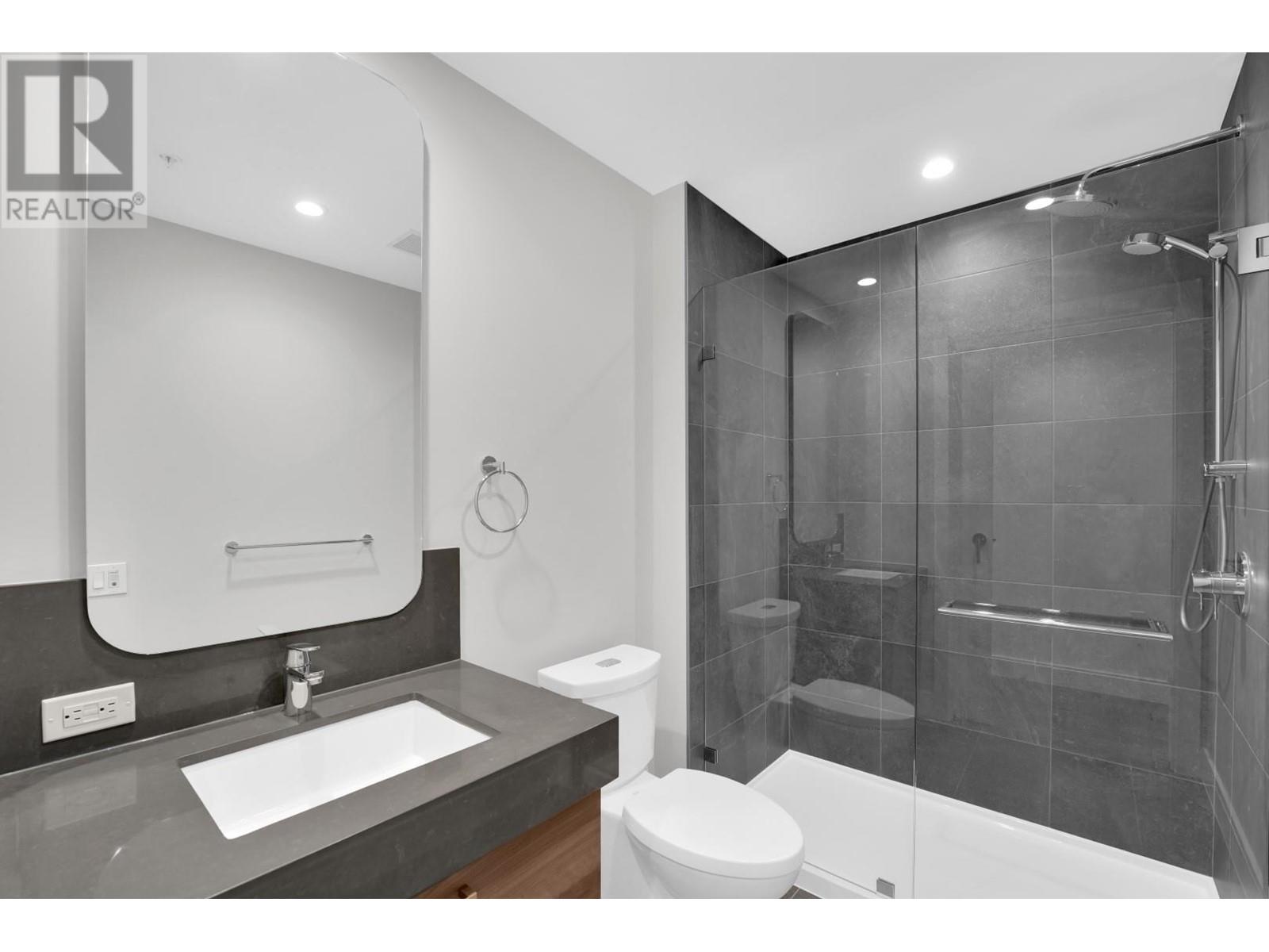 104 2375 Emery Street, North Vancouver, British Columbia  V7J 0E8 - Photo 12 - R2988171