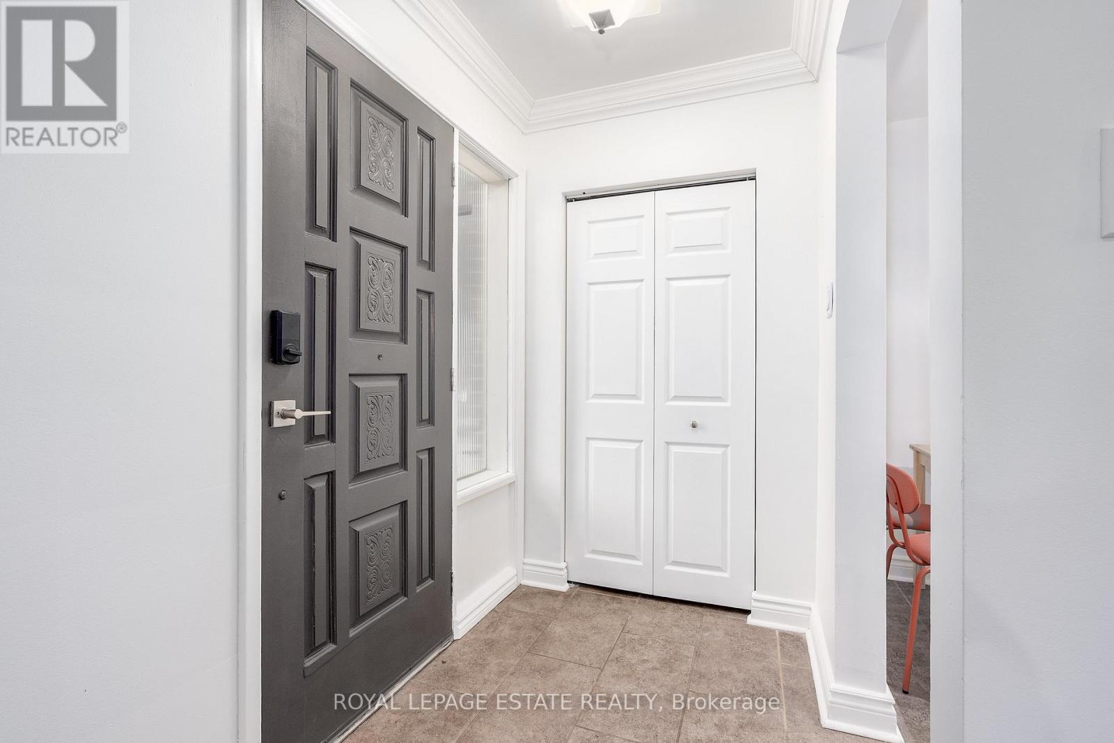 Property at 280 GUILDWOOD PARKWAY image 4