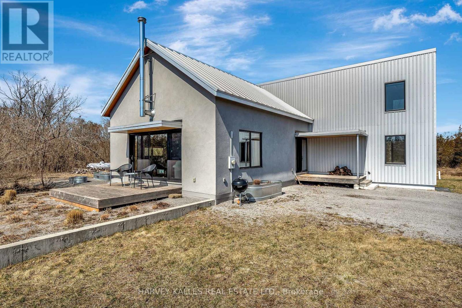 2465 COUNTY RD 7, Prince Edward County, Ontario