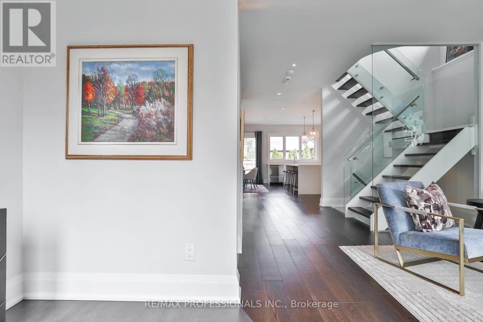 Property at 6 MEADOWCREST ROAD image 3