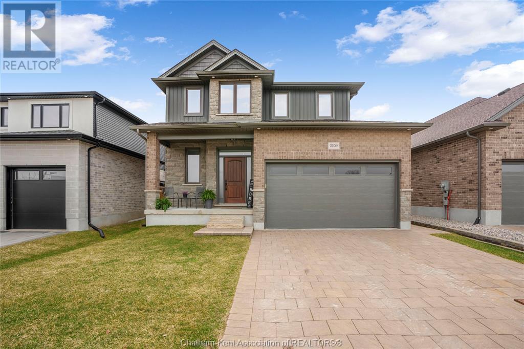 Property at 2209 Linkway BOULEVARD image 2