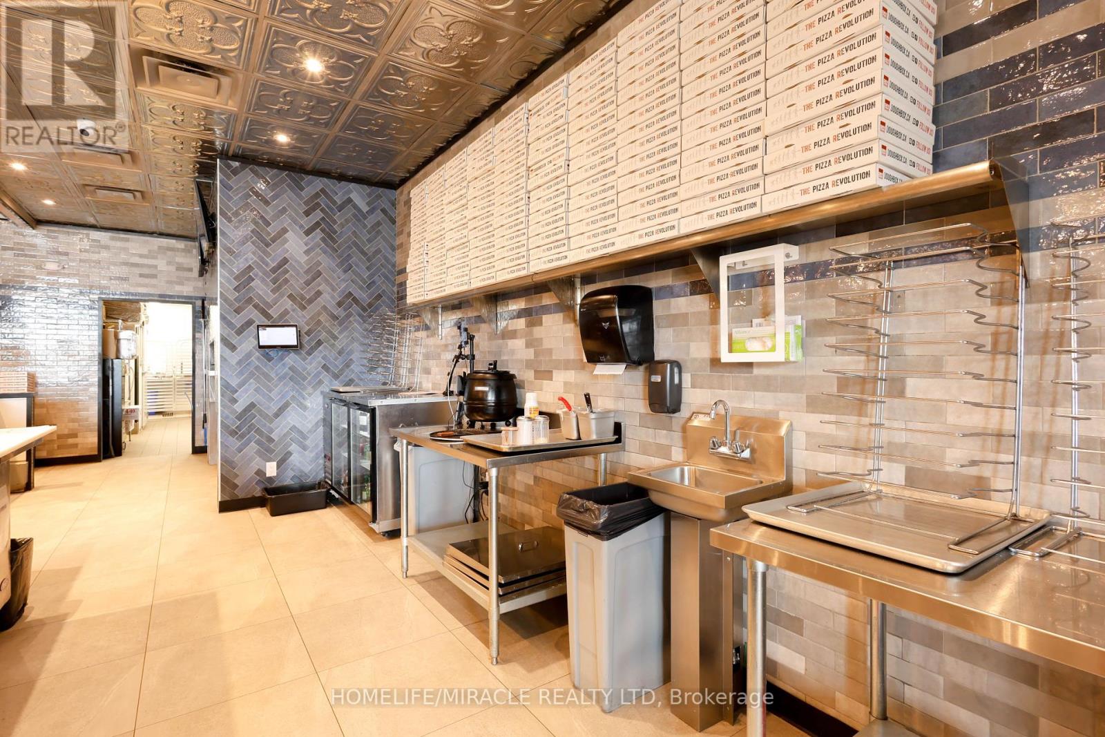 3d - 1820 Adelaide Street N, London, Ontario  N5X 4B7 - Photo 13 - X12072718