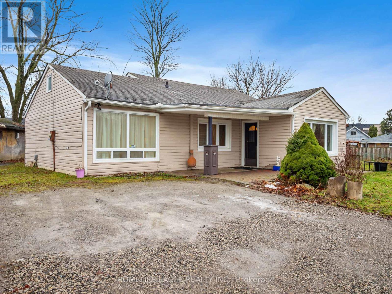 Property at 4 HUGHES STREET image 3
