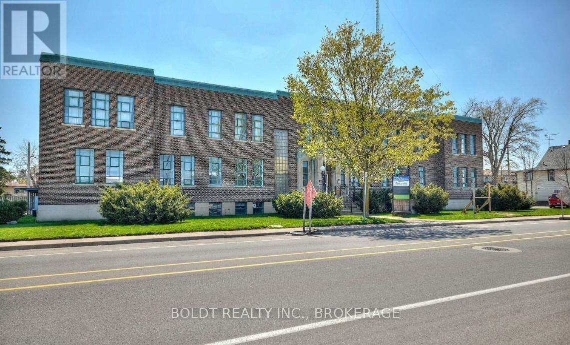 2 - 411 East Main Street, Welland, Ontario  L3B 3X3 - Photo 4 - X12072828