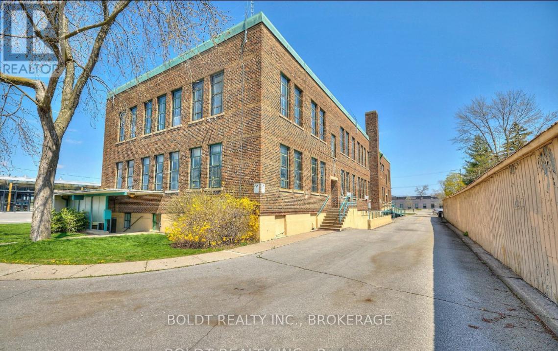 2 - 411 East Main Street, Welland, Ontario  L3B 3X3 - Photo 6 - X12072828