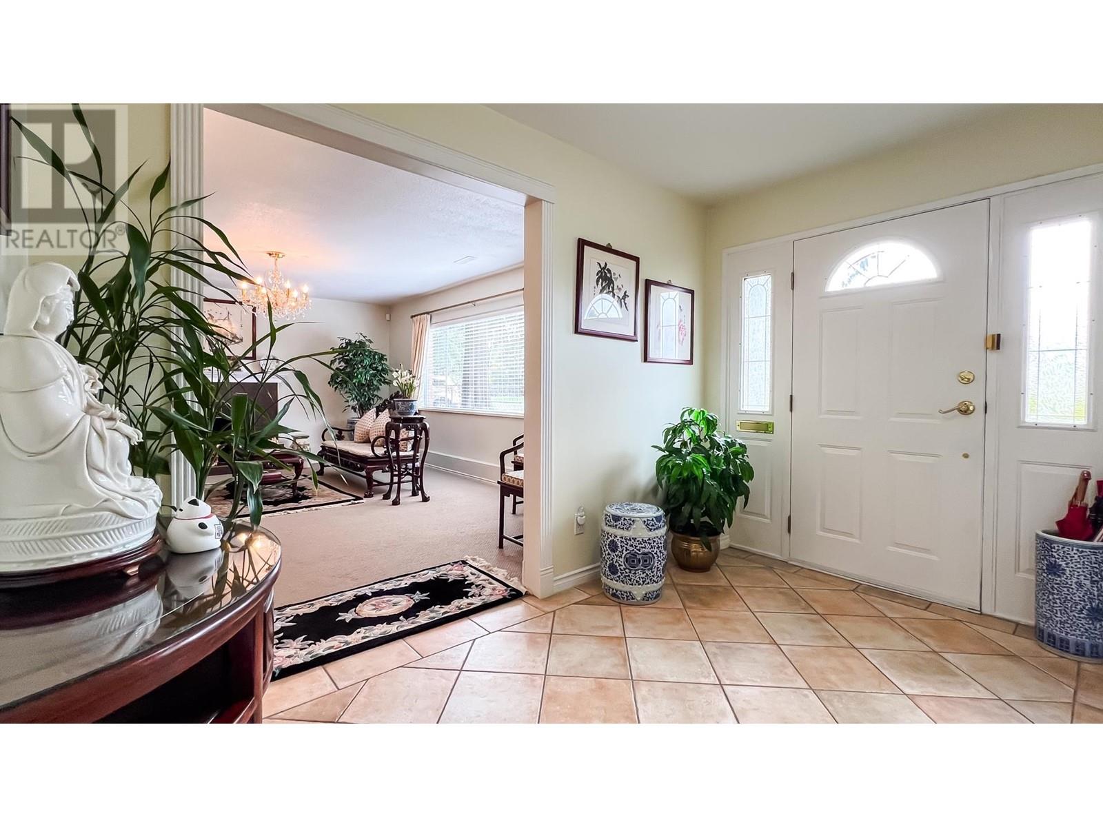 6671 Gainsborough Drive, Richmond, British Columbia  V7E 3Z2 - Photo 3 - R2987759