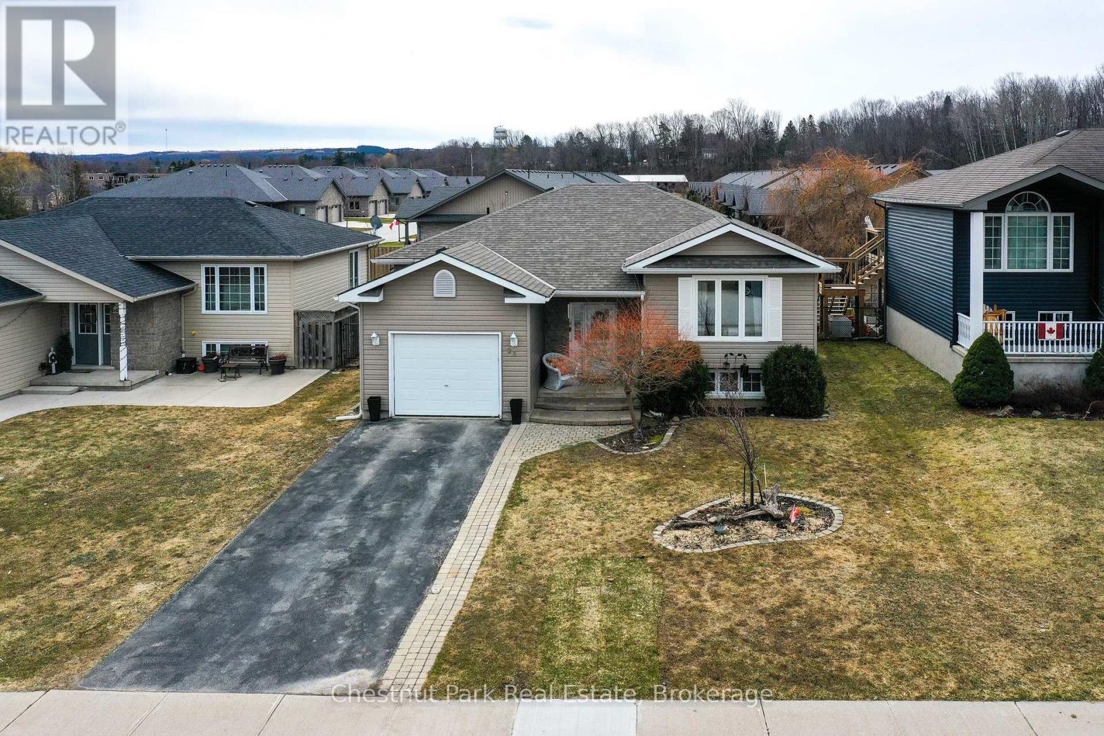 Property at 26 ST ANDREWS DRIVE image 3