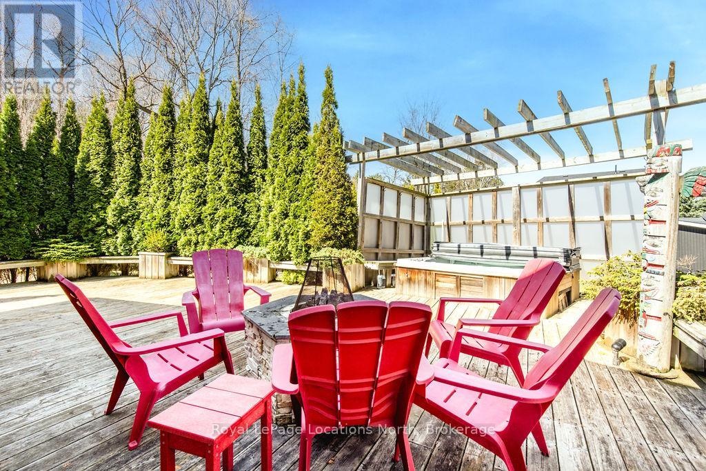 138 St Moritz Crescent, Blue Mountains, Ontario  L9Y 0S6 - Photo 34 - X12072915