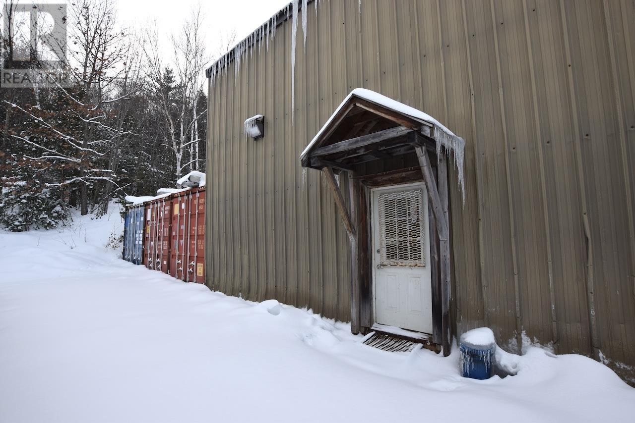 37 Perini Rd, Elliot Lake, Ontario  P5A 2T1 - Photo 20 - SM250407