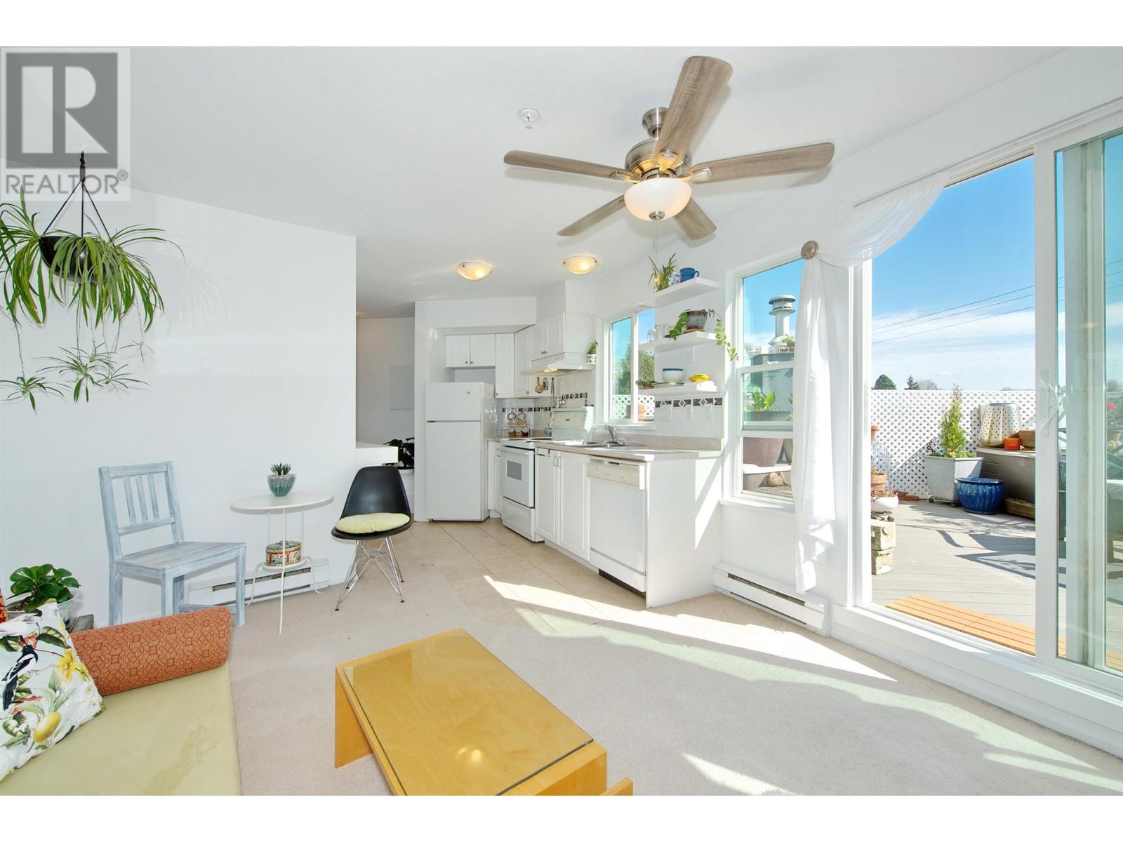 319 760 Kingsway, Vancouver, British Columbia  V5V 3C1 - Photo 4 - R2988135