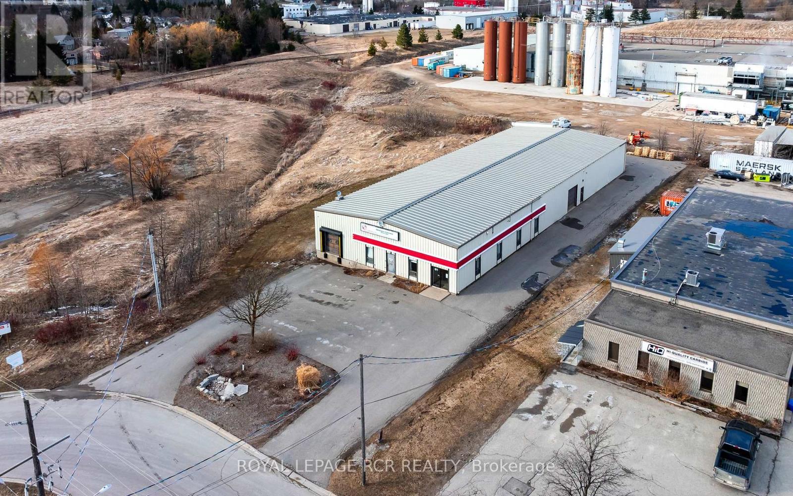 21 Stewart Court, Orangeville, Ontario  L9W 3Z9 - Photo 1 - W12072835