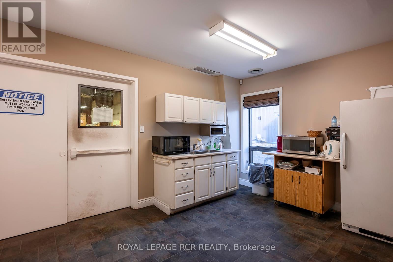 21 Stewart Court, Orangeville, Ontario  L9W 3Z9 - Photo 21 - W12072835