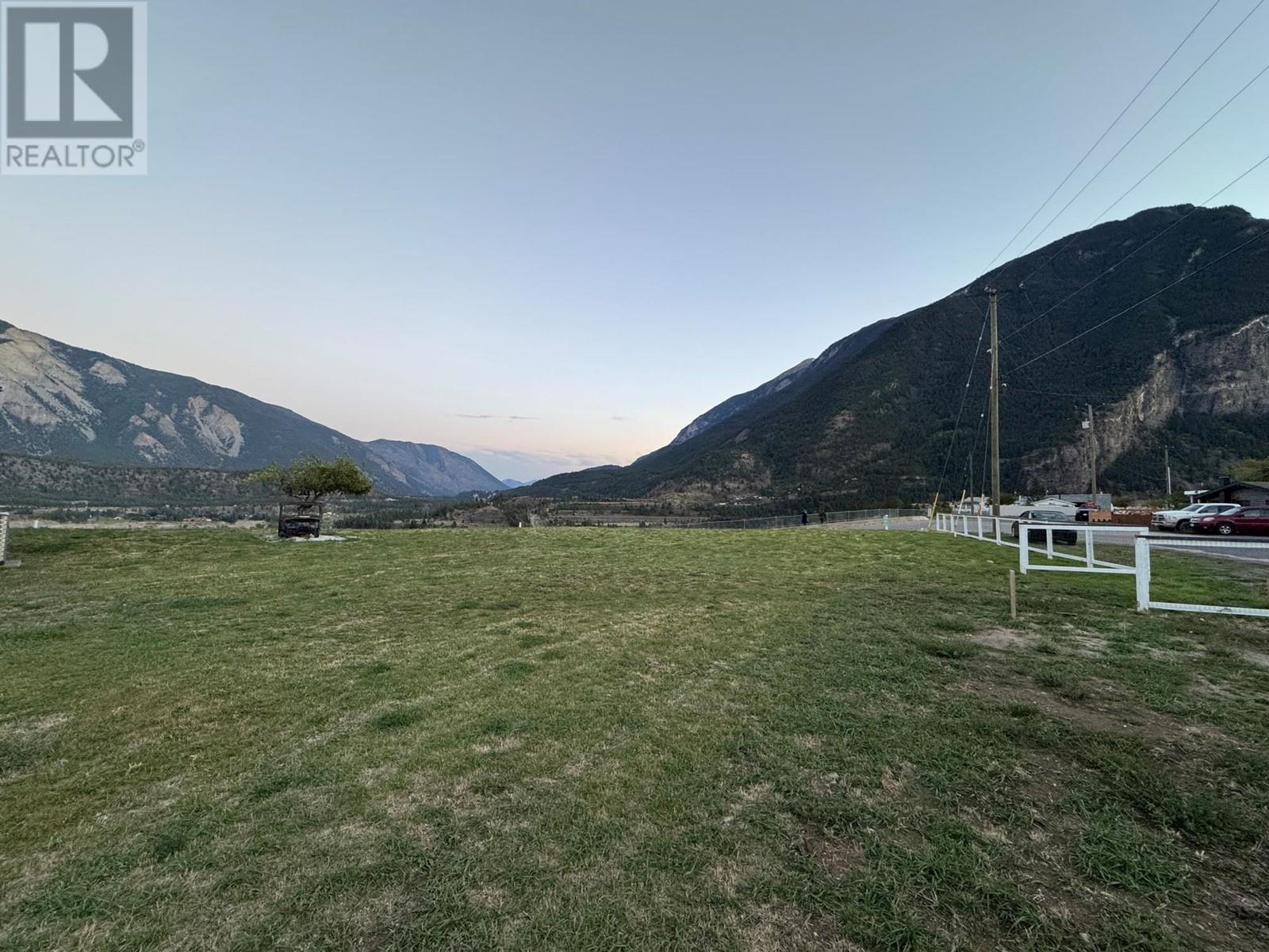 342 & 348 Mountain View Road Lot# 2 & 3, Lillooet, British Columbia  V0K 1V0 - Photo 2 - 10342779
