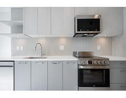 211 10777 138 STREET, Surrey property photo listing R2988552 for sale