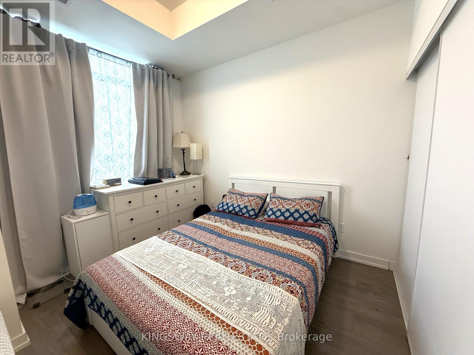 2405 - 55 Duke Street W, Kitchener, Ontario  N2H 0C9 - Photo 11 - X12072897